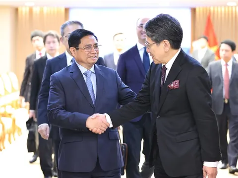 Thủ tướng Phạm Minh Chính tiếp Chủ tịch Hội đồng Quản trị Ngân hàng Hợp tác quốc tế Nhật Bản