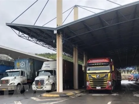 Kim ngạch thương mại Việt-Lào tăng cao trong nửa đầu năm 2022