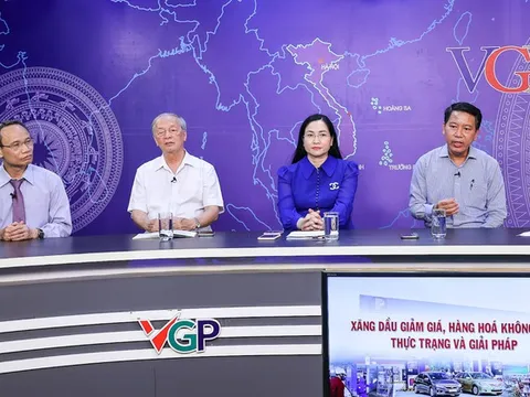 Tọa đàm: Xăng dầu giảm giá, hàng hóa không giảm - Thực trạng và giải pháp
