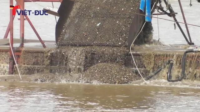 Khai thác cát ở Lào Cai: Khoáng sản mang đi chất thải để lại (PS2)